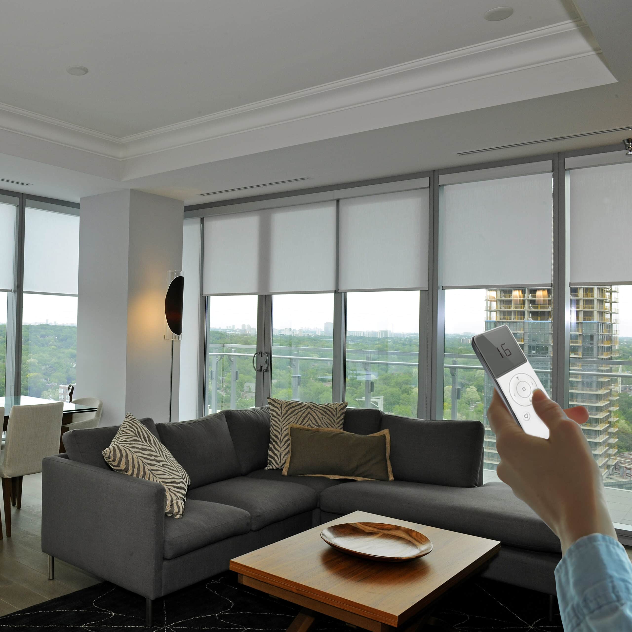 Window Shades Explained: Manual, Motorized, or Smart? - Sun Glow Window ...